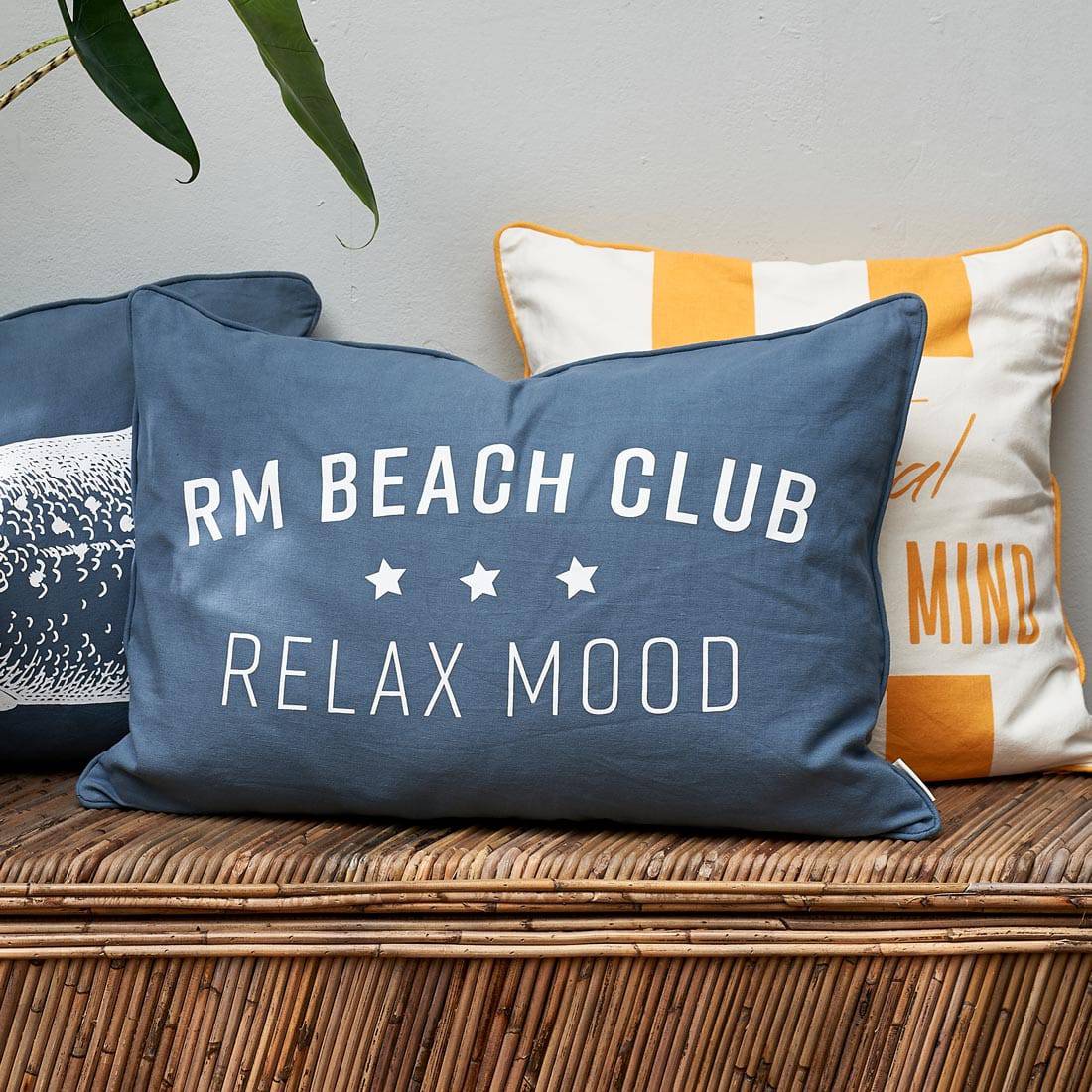 Rm Beach Club I Kissenhülle Für Draußen Freudenreich World Of Interior Interior Design