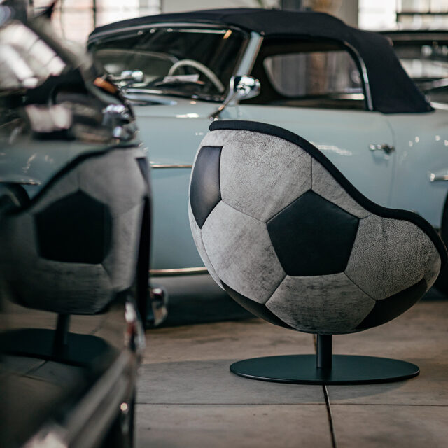 Freudenreich Interior Design | Lillus Fußball Loungesessel Hattrick Vintage