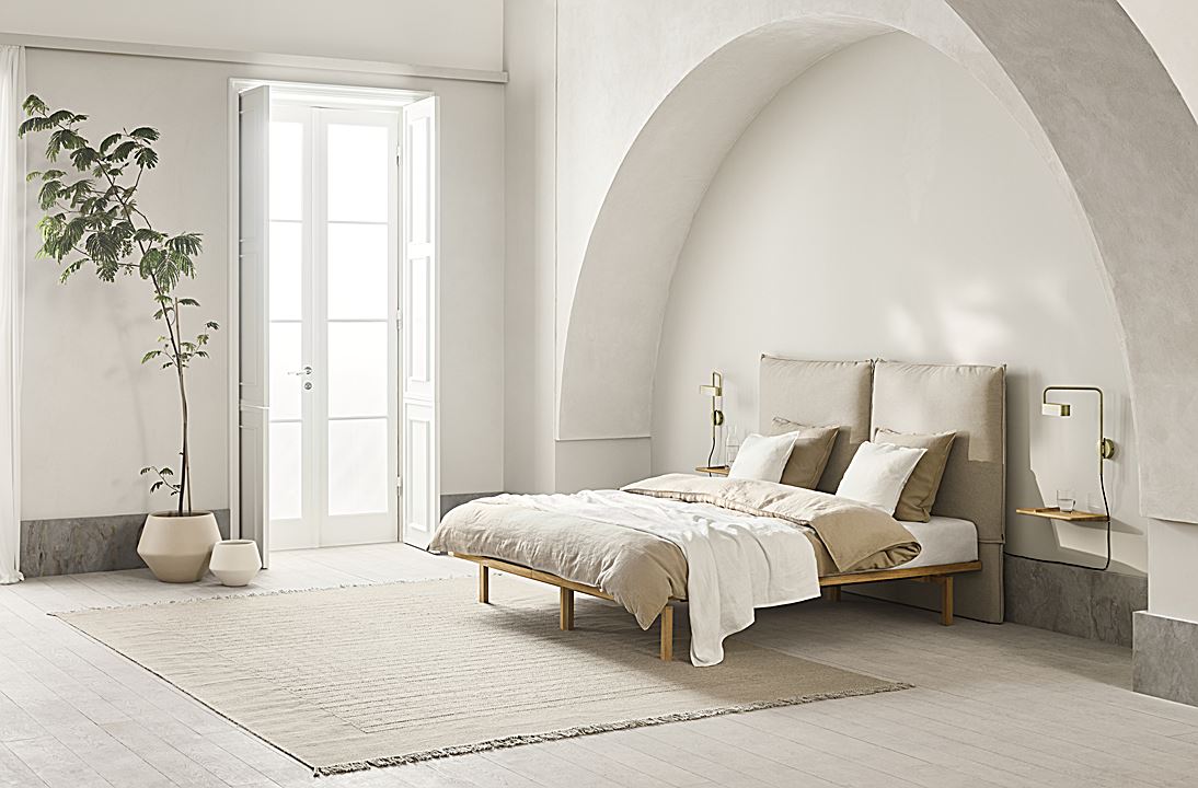 Freudenreich Interior Design | Bett Elton 180x200 cm in pure sand und Eiche weiß geölt