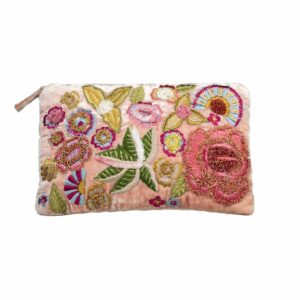 Freudenreich Interior Design | Anke Drechsel Samt Pouch rosa