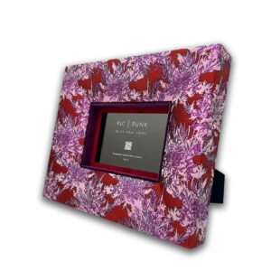Freudenreich Interior Design | Bilderrahmen Neon Orchid
